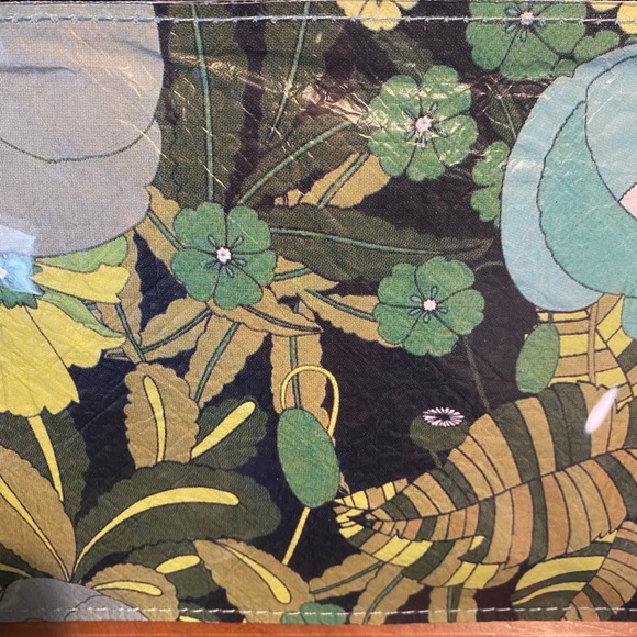 2 Marc Jacobs Cosmetics Bags - Picture 8 of 9